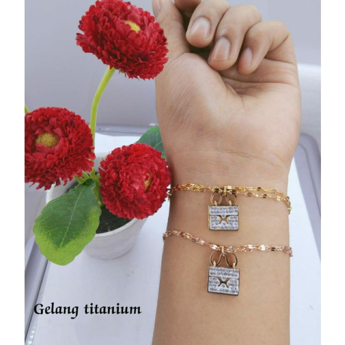 Fourfashion Gelang Titanium Motif Lock/Gembok Kekinian S191