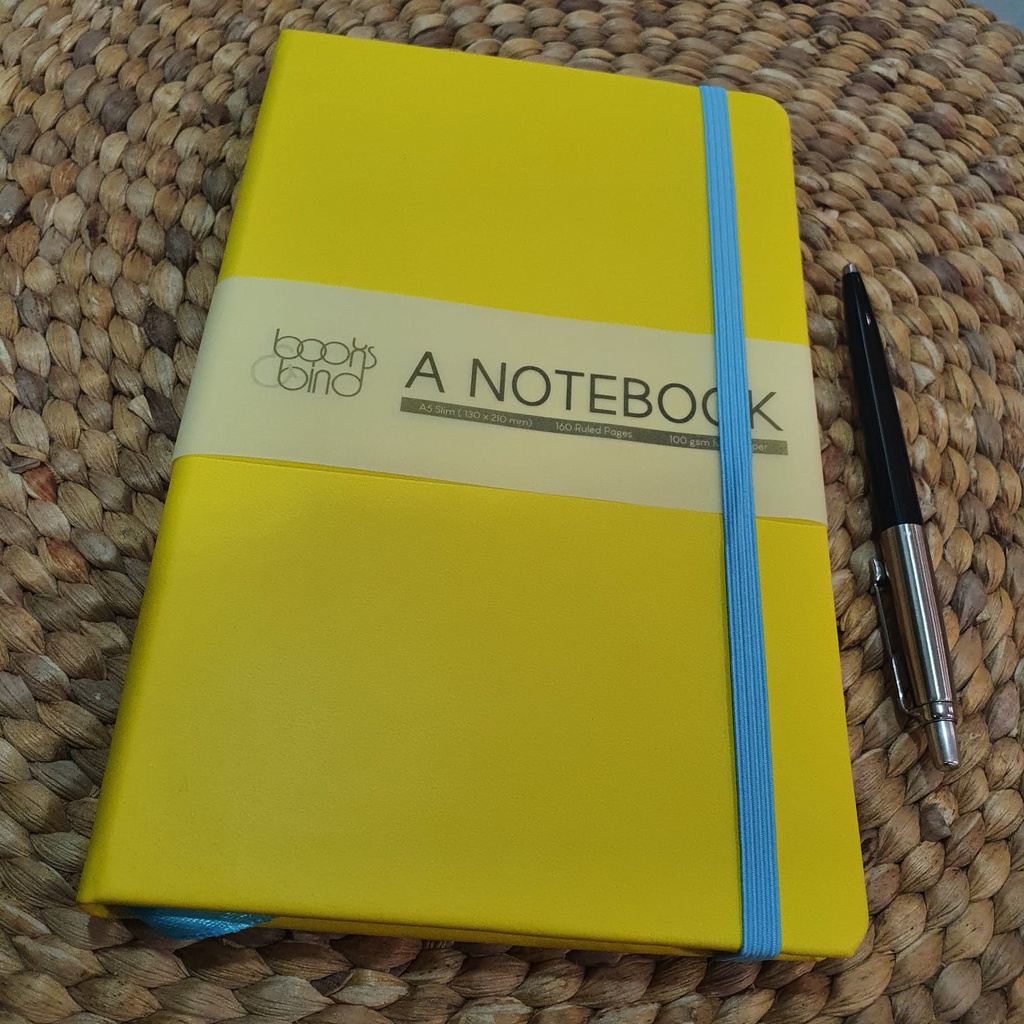 

Gramedia Surabaya - Books&Bind Notebook CandySeries Yellow