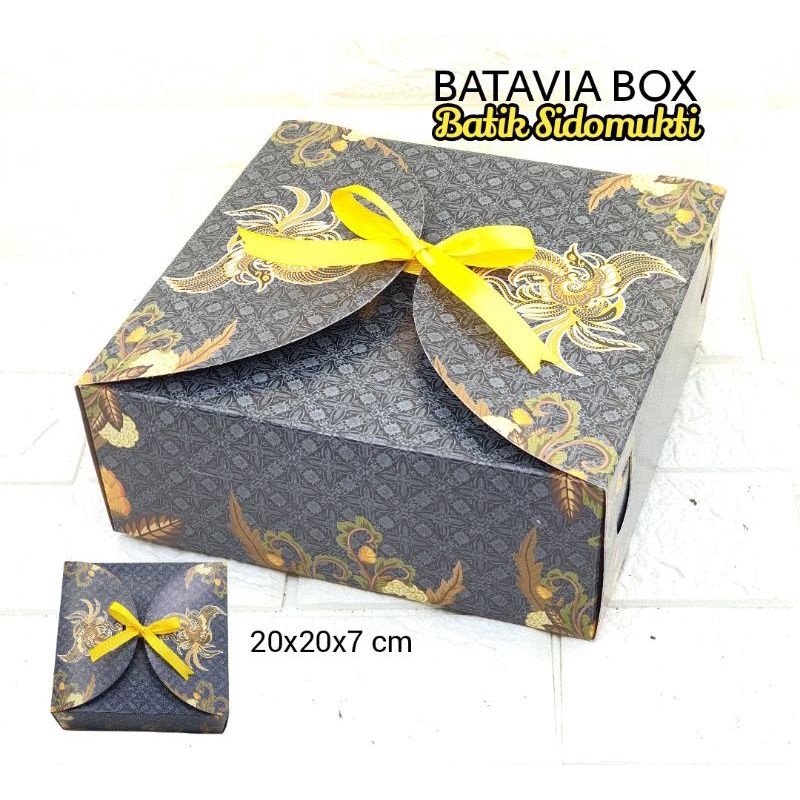 

Box hampers serbaguna uk 20x20x7 motif Batik Sidomukti