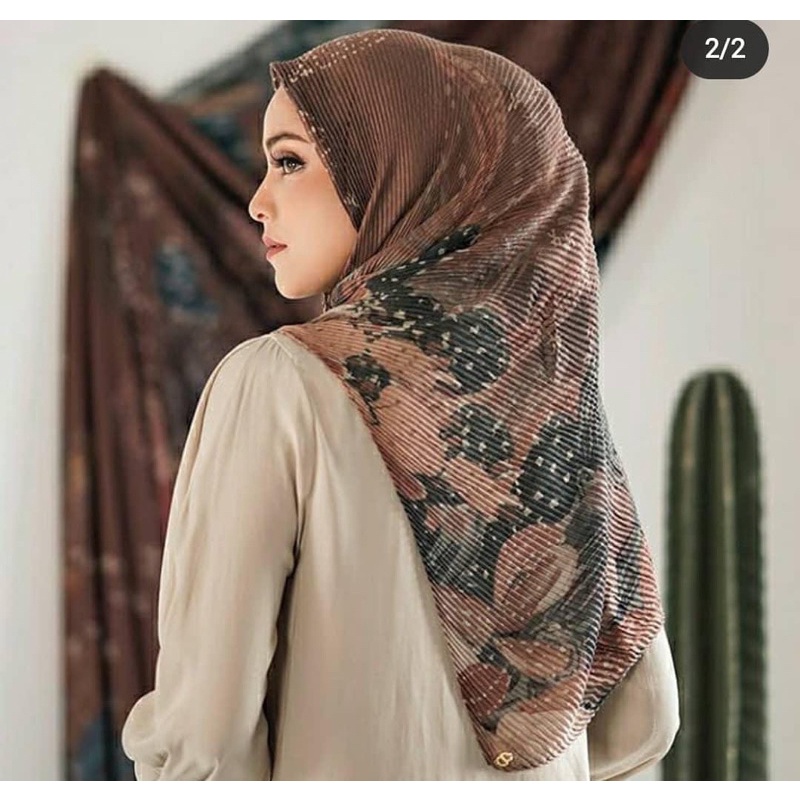 preloved buttonscarves opuntia pleated