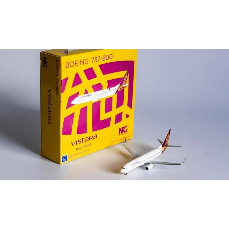 Diecast Vistara Boeing 737-800 VT-TGG NG Model 1:400