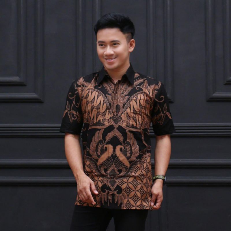 Hem Batik Pria Pendek Lawasan Sogan/Pari Sulur/Parang Black/Merak Papua Ori by Batiek