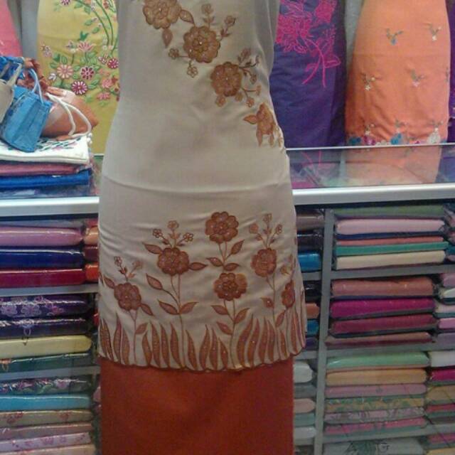 Baju sulaman bukittinggi