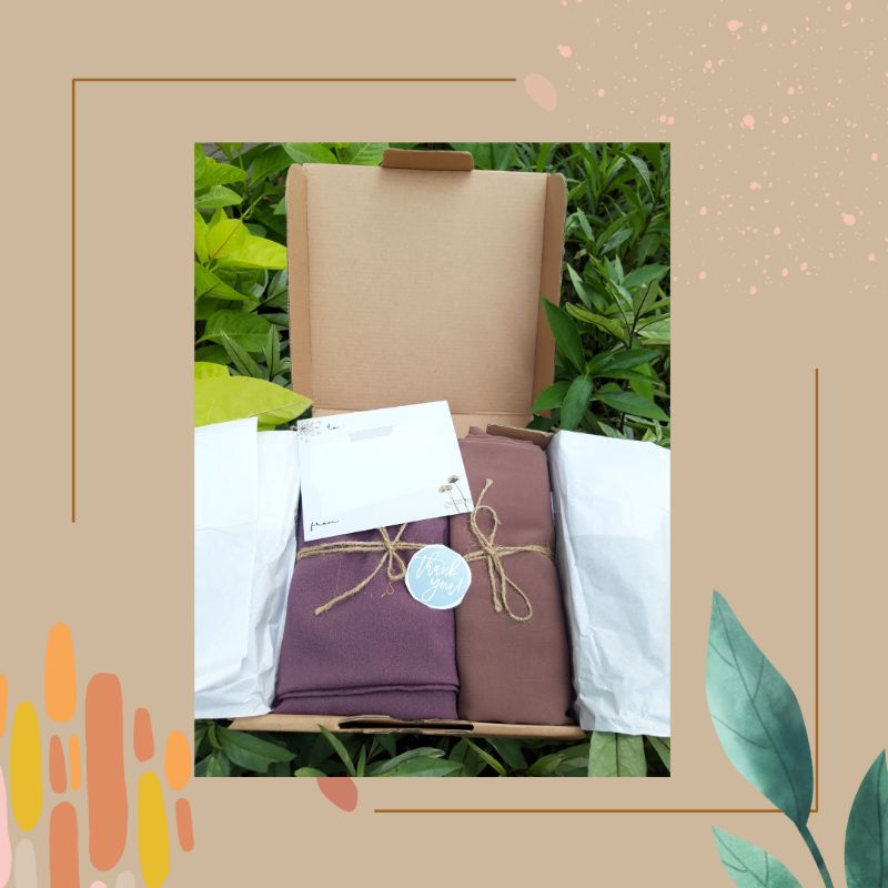 

Hampers Hijab/GiftBox Hijab ( 1pashmina Diamond +1Pashmina Ceruty+Gift)
