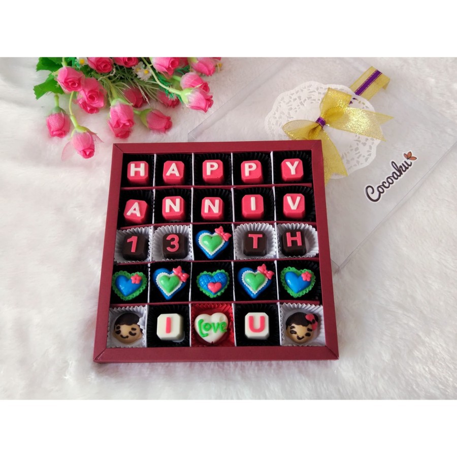 

Cokelat Anniversay / Coklat ucapan (box mika 25 sekat)