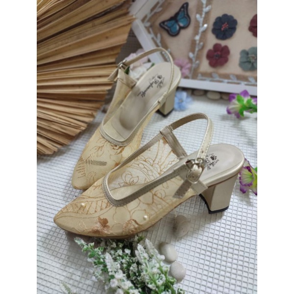 sepatu Clarisa tnpa Payet wrna gold tinggi 7cm tahu