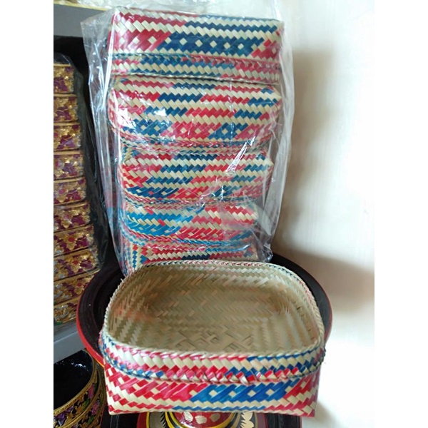 Sodan bambu wadah banten