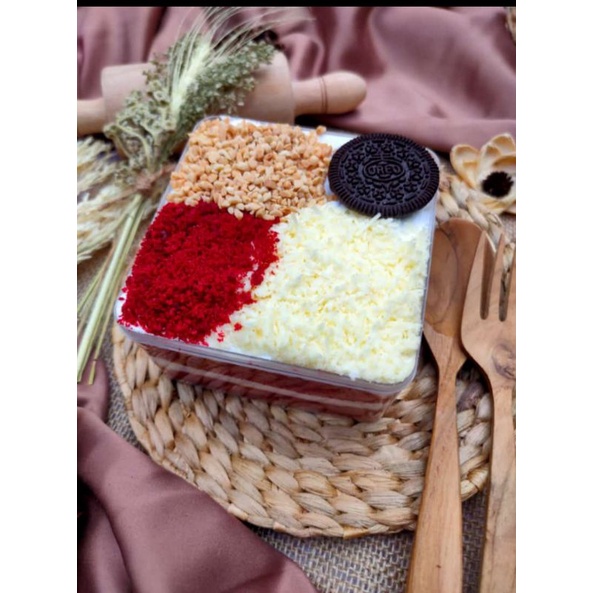

Dessert Box Red Velvet Mix Topping