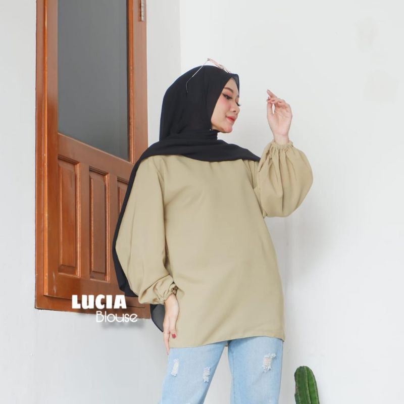 BLOUSE CERUTY DEALOVA | TARTAN MIZU | LUCIA WOLFIS | PRETTY RUFFLE BLOUSE-LUCIA OLIVE