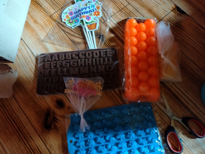 Topper Hiasan Happy Bday Kue Karakter Bahan Kertas