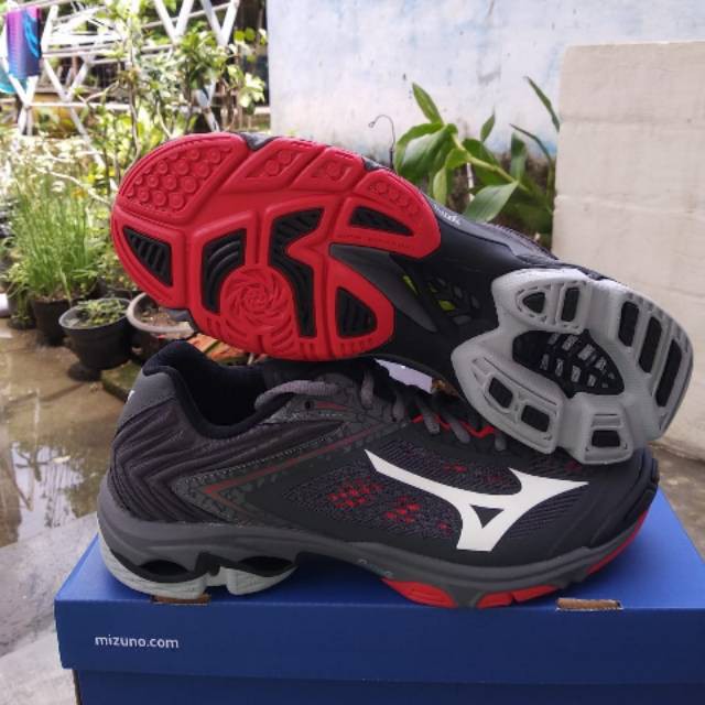 mizuno wlz 5