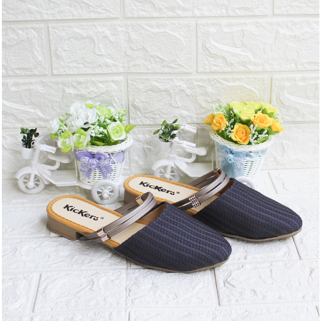 PROMO Sandal Slop Wanita Kickers Terbaru- Sendal Slop Rajut Wanita - Sepatu Sandal Slop Kickers - Sal dal Flat Wanita Kekinian