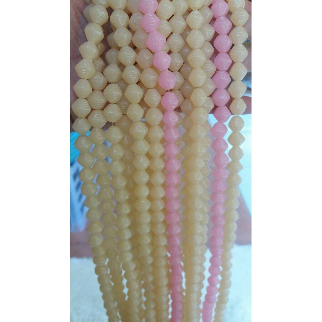 

Unik Manik Manik Plastik Kerucut Doff 1cm ( 1 renteng) ( DAS )