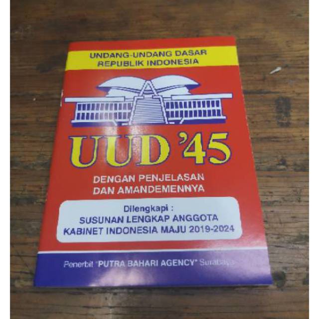 BUKU UUD 1945