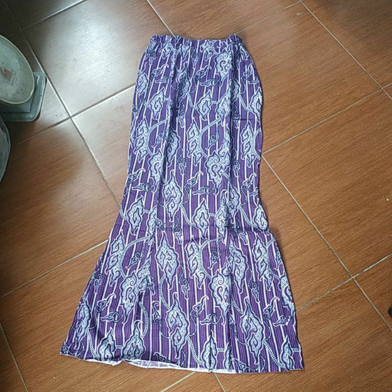rok batik ungu