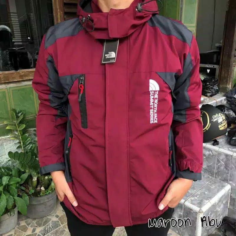 New outdoor jaket TNF