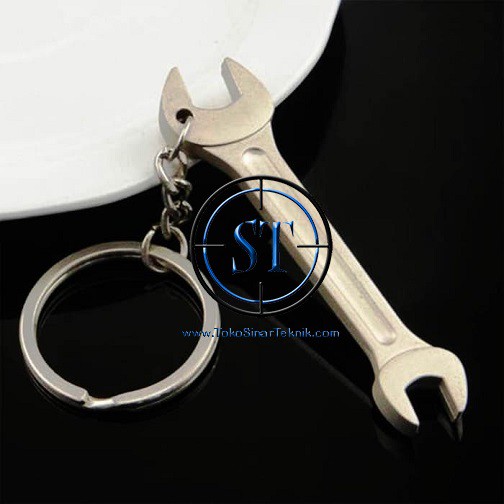 Keychain Gantungan Kunci Bentuk Kunci Pas Alat Tukang Tools Stainless Steel Metal Unik Berkualitas Tahan Karat