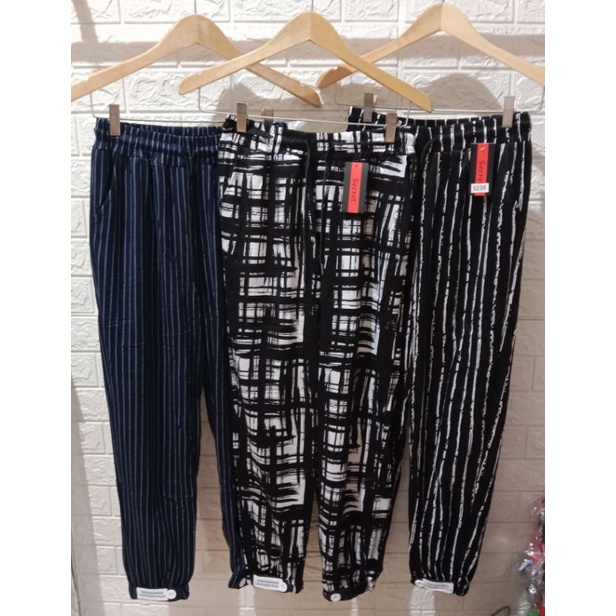 celana joger wanita strech import/celana joger kotak dan Salur import terbaru