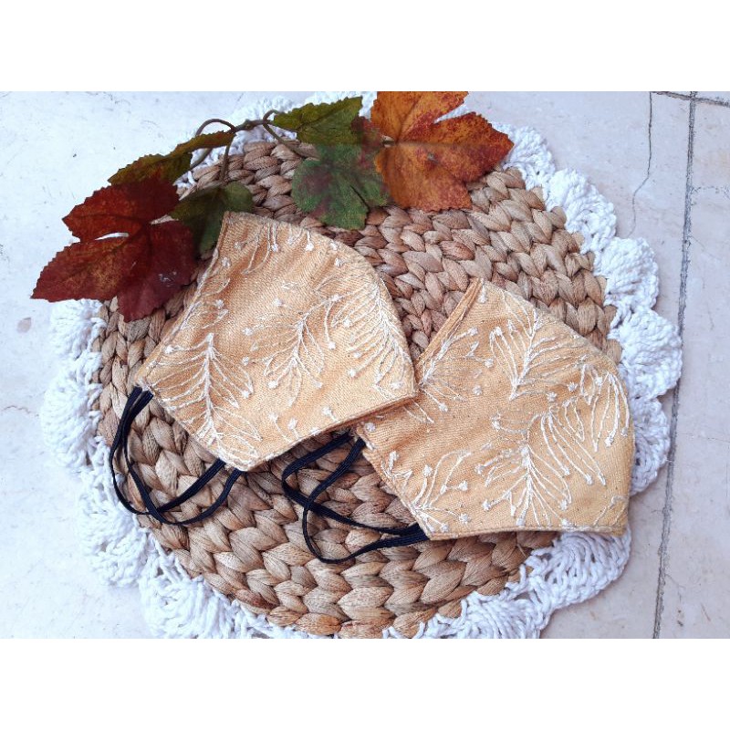Masker kain Fashion Kuning Gold