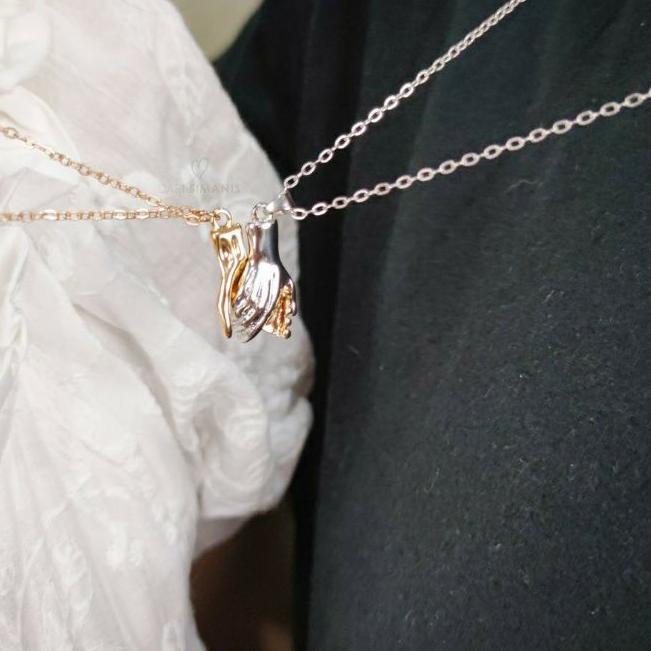 ✿ Holding Hands Necklace - kalung couple persahabatan ○