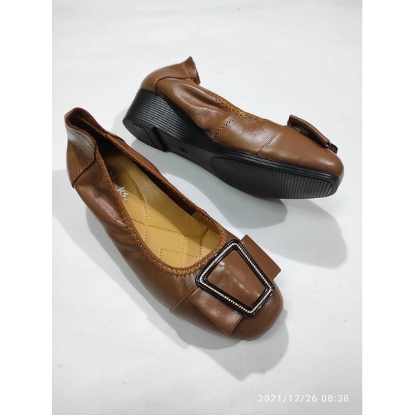 clarks wedges 4 cm / sepatu wanita kerja / clarks