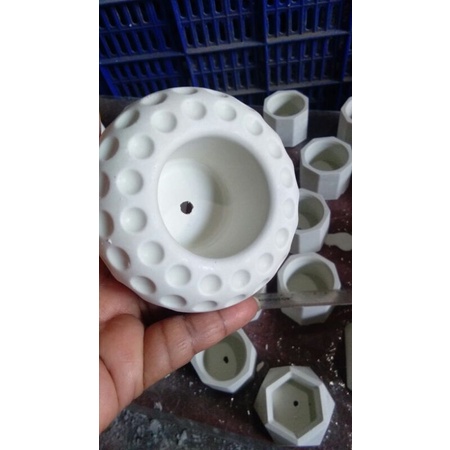 Pot semen putih bulat