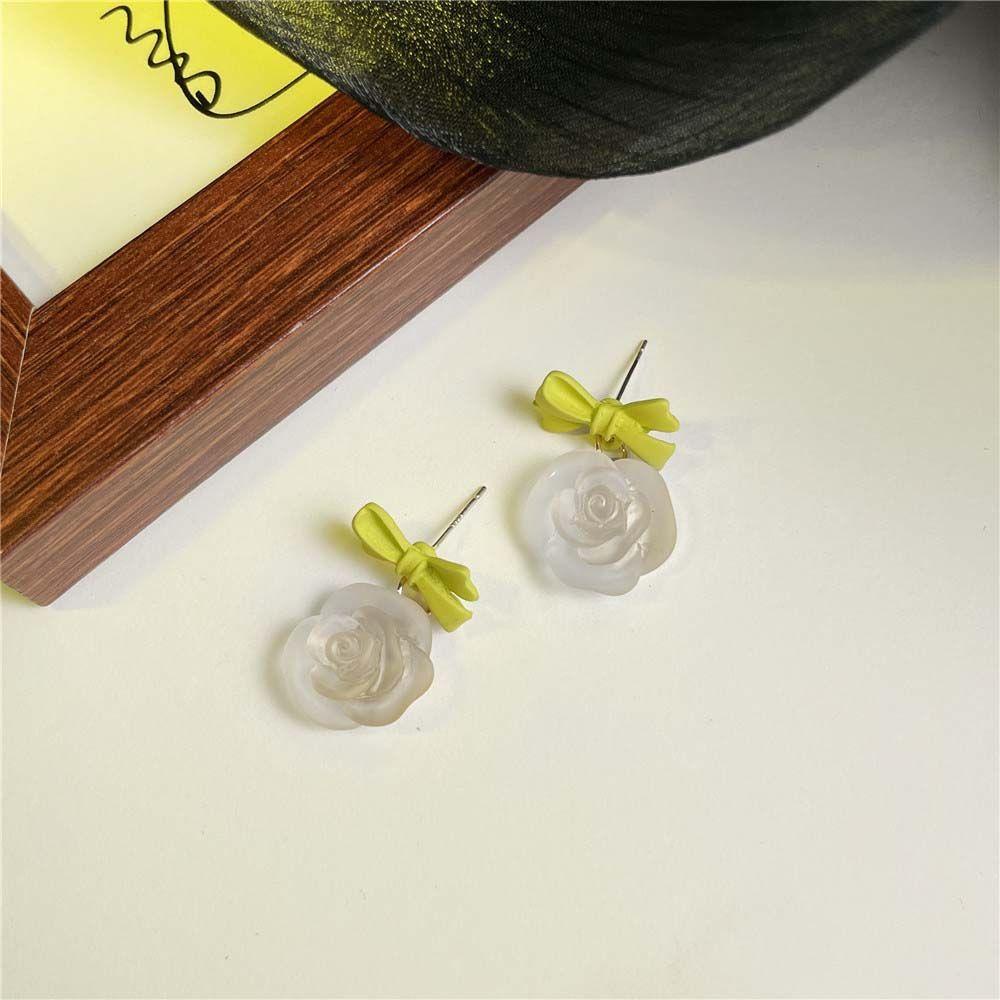 Needway   Anting Kupu-Kupu Temperamen Trendi Mutiara Tetes Minyak Busur Gadis Anting Gaya Korea