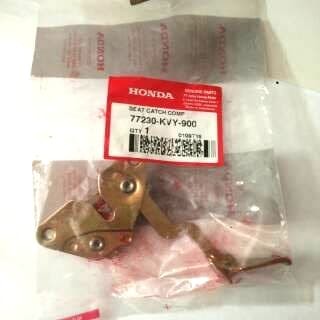 (100% Ori ) Lawan Kunci Jok Beat Carburator (77230-KVY-900) Bagus