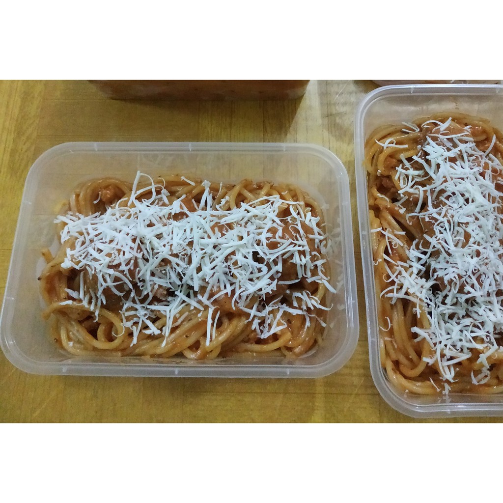 

Masakan Babi Gaya Filipina / Filipino Style Spaghetti with Meatballs
