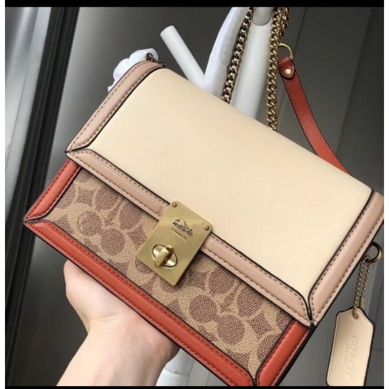 Coach Hutton Shoulder Bag In Colorblock Signature Canvas(C2795)