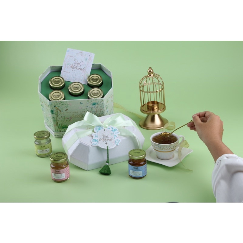 

AMIRA- HAMPERS BIRTHDAY GIFTBOX GIFTSET- BIRDNEST- MINUMAN SARANG BURUNG WALET
