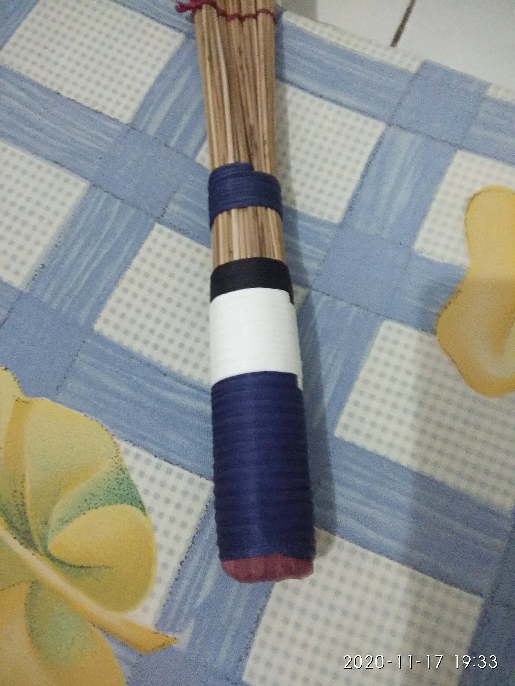 Sapu Lidi / Penebah Kasur / Pembersih Kasur / Pembersih Sofa Dll Murah