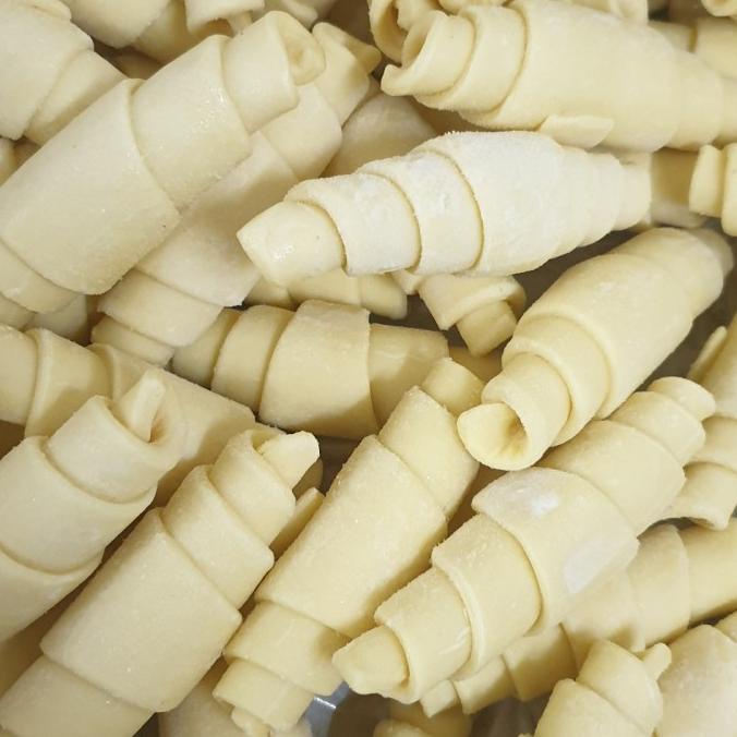 

Croissant Dough Frozen / Croffle Dough Frozen 30 Gram