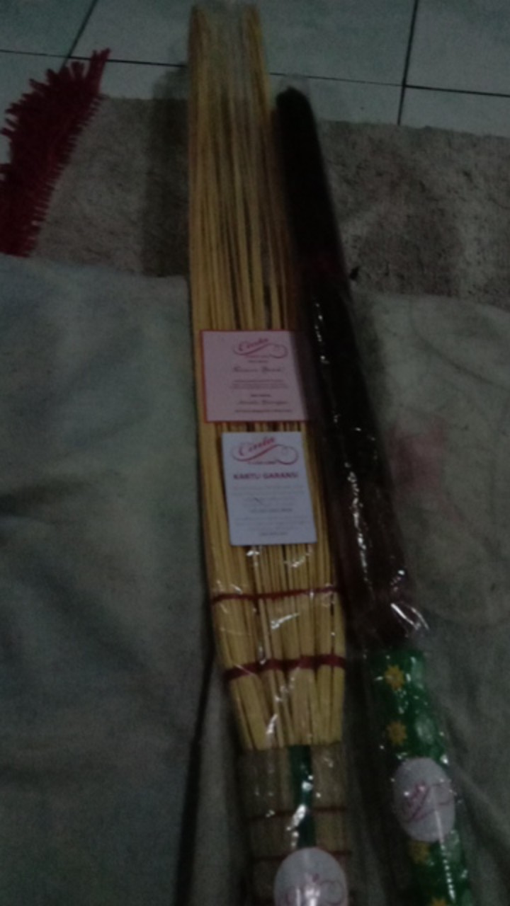 Beli 2 Sapu Lidi Penebah Gratis 2 Kemoceng Blacky