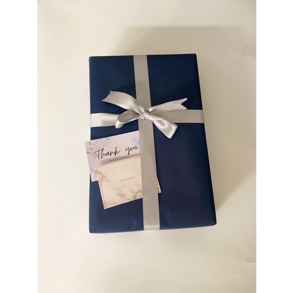 

ASHOME TAMBAHAN BUNGKUS KADO UNTUK PELAPIS BARANG YANG DIBELI DI ASHOME SERTA KARTU UCAPAN