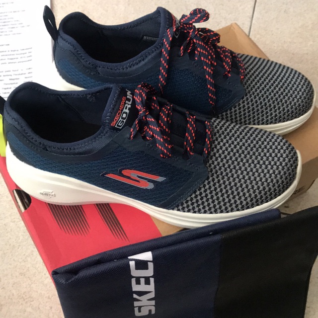 Sepatu Skechers Go Run Fast-Invigorate Size 36.5