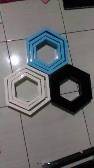 Rak Dinding Minimalis Hexagonal 3 Pcs