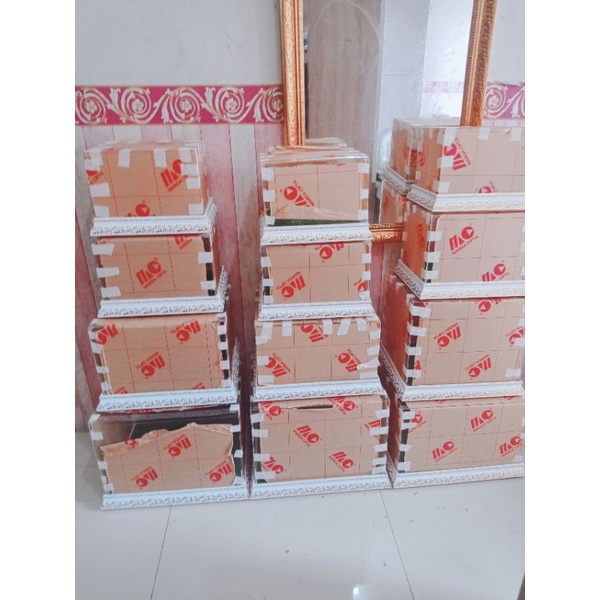 

TERMURAH!! box hantaran/box seserahan tutup akrilik 3set