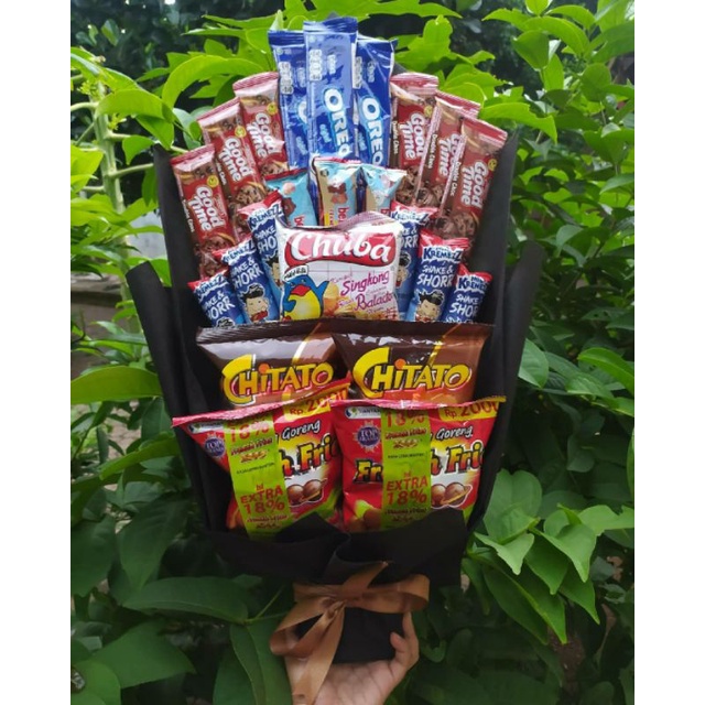 CUSTOM BUKET /paket/bingkisan Snack Ulang Tahun/Ultah/ Wisuda/Kado/Hadiah