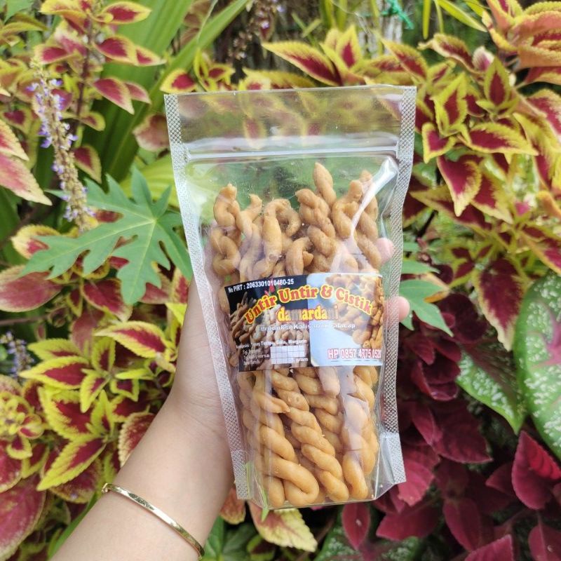 

untir-untir / kue tambang