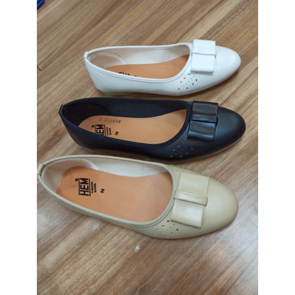 Sepatu Wanita Flat Shoes HEM 6507