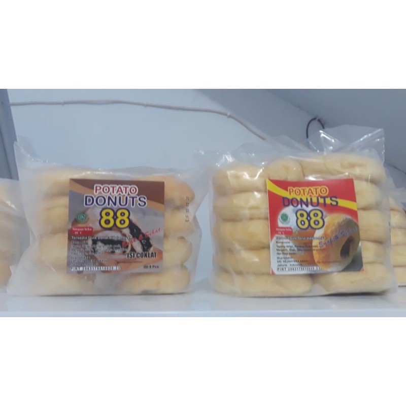 

POTATO DONAT 88 ISI COKLAT