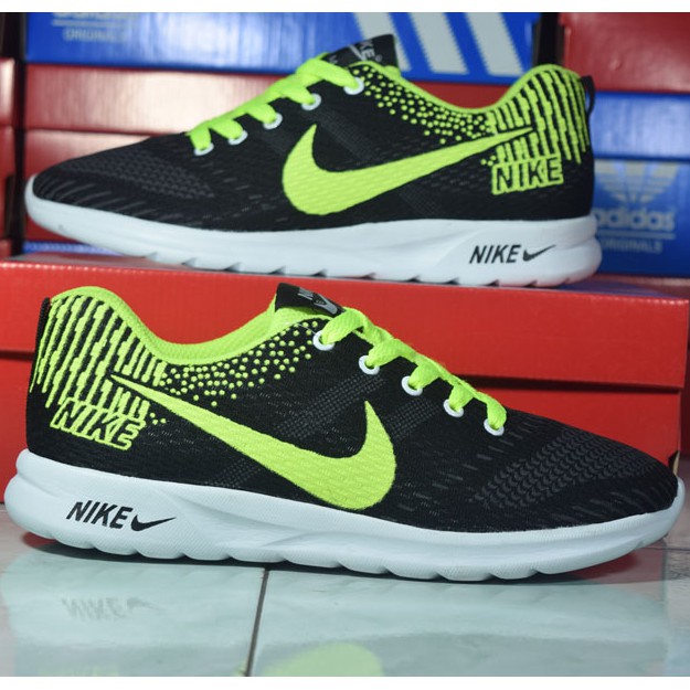 SEPATU NIKE FLYKNIT RUNNING - HIJAU HITAM