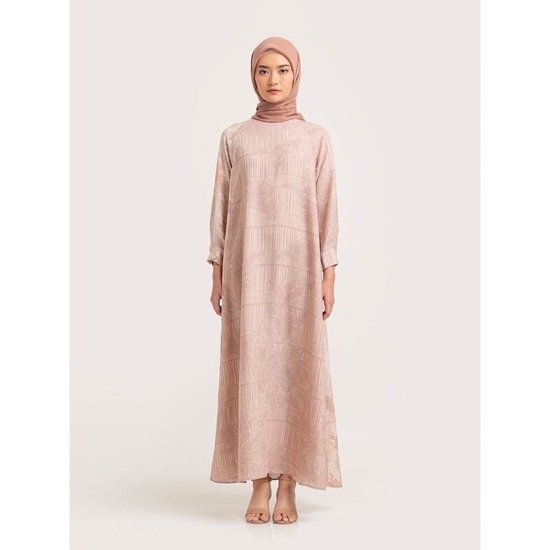 Audry Dress Kamiidea Blush size L (Baru dipakai 2 kali)
