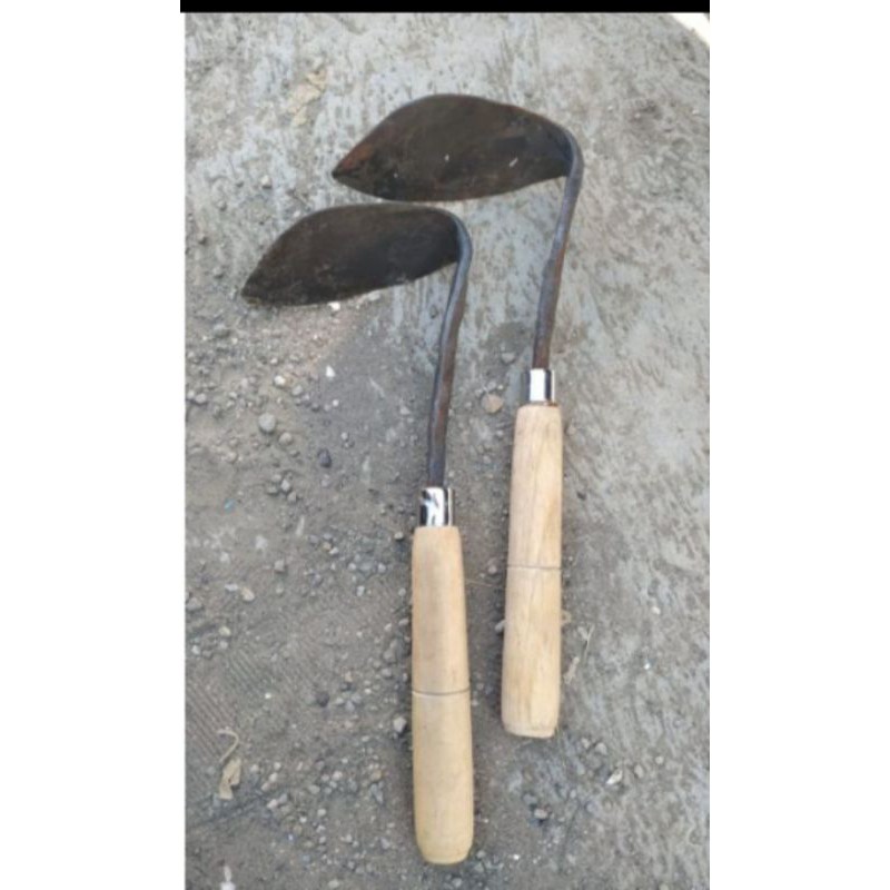 Wangkil miring (cangkul kecil model samping)