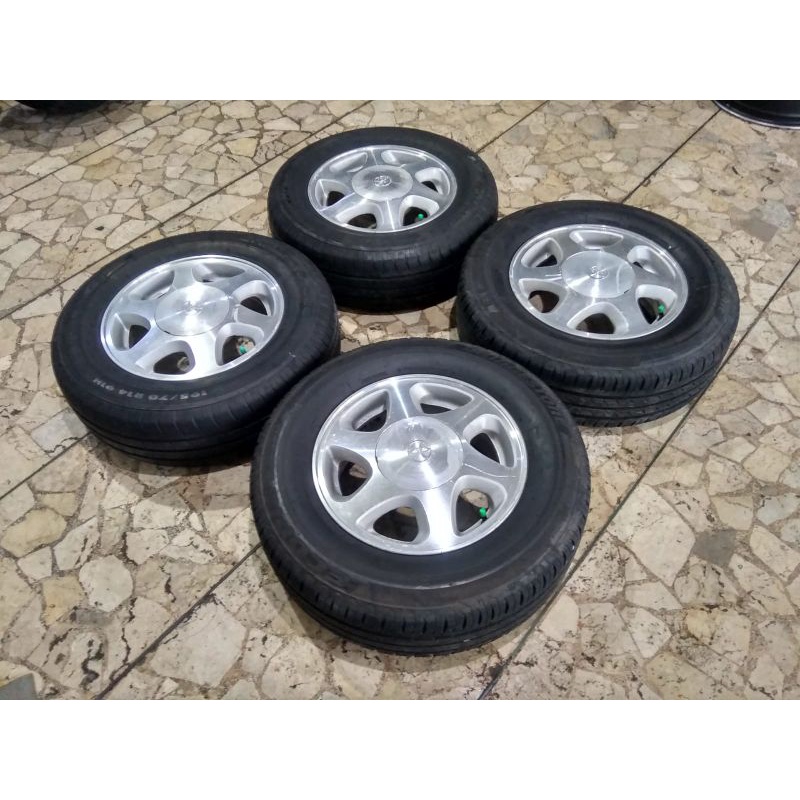 Velg original Mobil Copotan Kijang Ring 14 Lebar 5,5 Pcd 4x114 + Ban 195 70 R14 Cocok Buat Mobil Ava