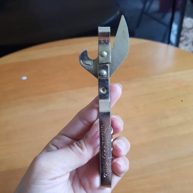 Pisau Pembuka Botol / Kaleng 555