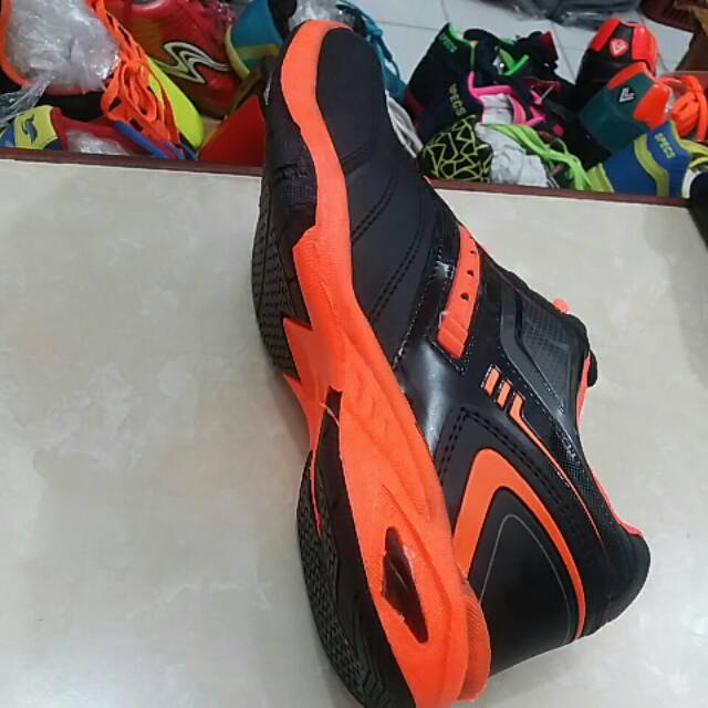 Sepatu pro Att/sepatu jogging/sepatu volly dan lain-lain
