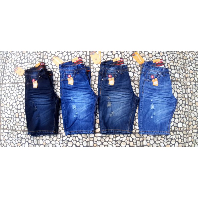 CELANA PENDEK SOBEK HUGO GLASS