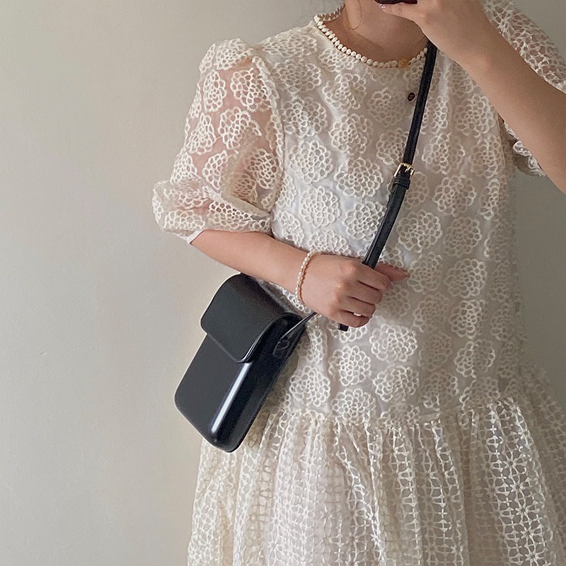 Tas Handphone Vertikal Sederhana Untuk Wanita 3 Warna
